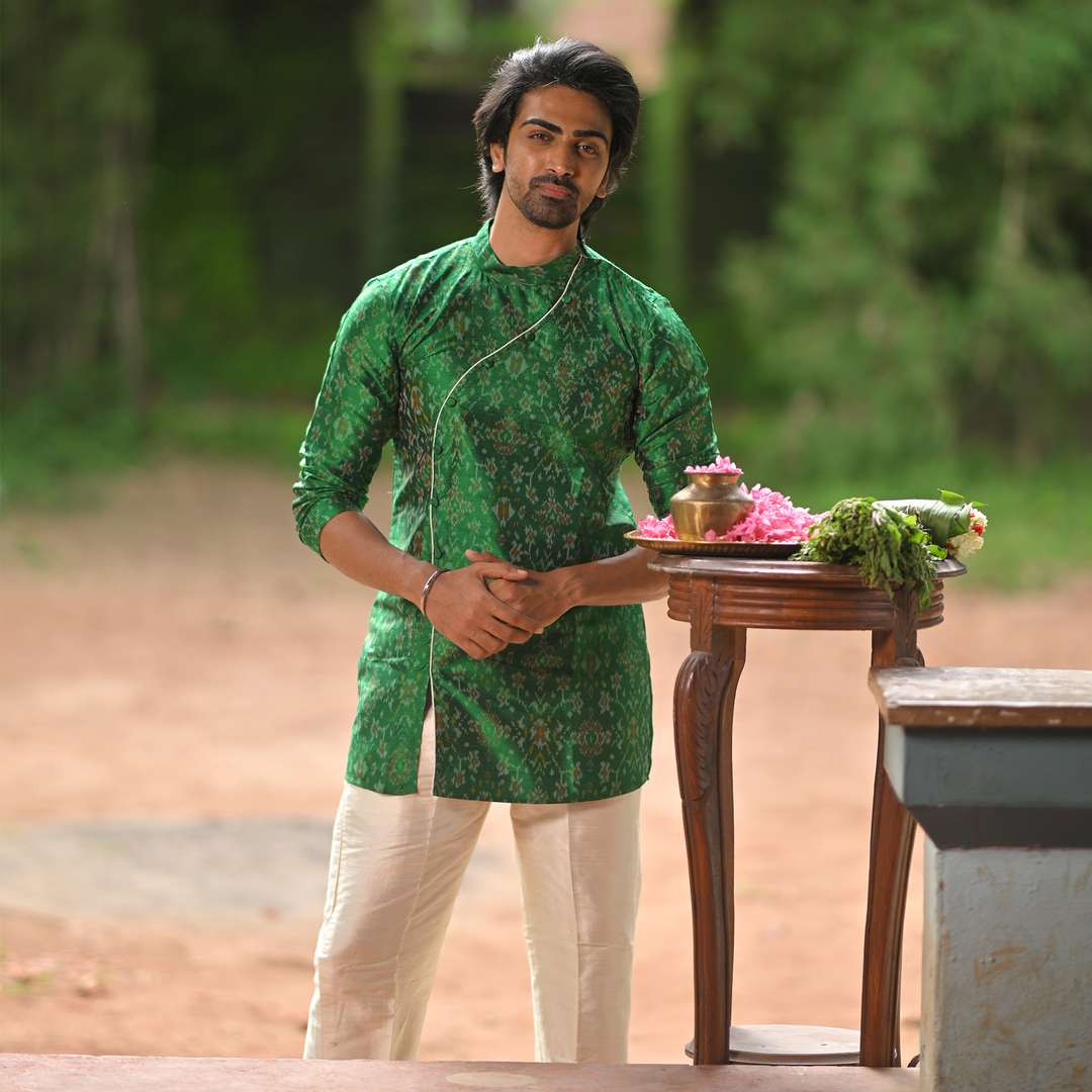 Green Handwoven Kurta with Pyajama - Set